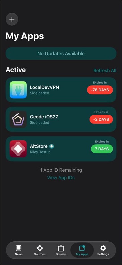 AltStore My Apps on iPad showing AltStore with 7 days